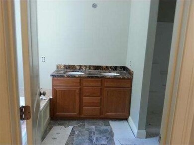 7 Michelle Ln, Holyoke, MA 01040 - photo 6