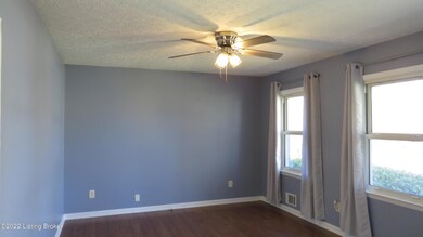 1475 Fisher Ln, Mount Washington, KY 40047 - photo 2