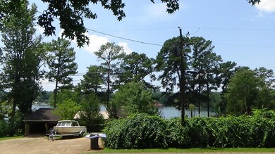 757 Porch view1
