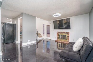 6) GREAT ROOM