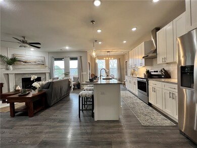 77 Wandsworth Dr, Bella Vista, AR 72715 - photo 6