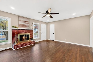 8230 W 92nd St, Overland Park, KS 66212 - photo 6