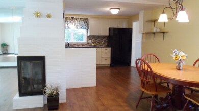 68 Griffin Rd, Framingham, MA 01701 - photo 2