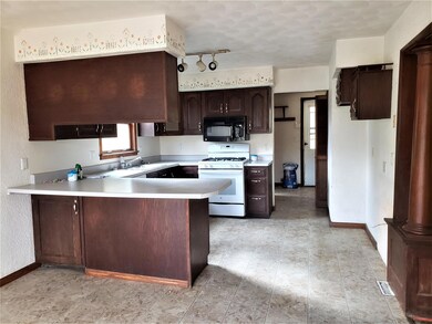 6243 Pikes Peak Rd, Lancaster, WI 53813 - photo 7