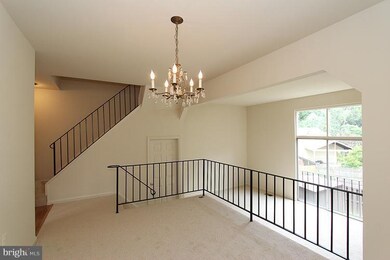 17813 Lochness Cir, Olney, MD 20832 - photo 7