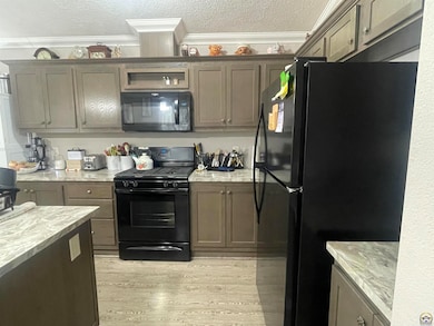 123 SE 46th Ct, Topeka, KS 66609 - photo 4