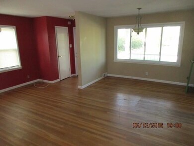 238 N 14th Ave, Beech Grove, IN 46107 - photo 5