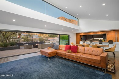 Natural light throughout