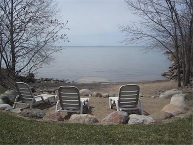 Swimming areas along the shared 689' of frontage, 