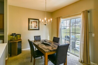 317 Lake Gillilan Way unit 16/4, Algonquin, IL 60102 - photo 2