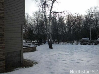 10582 Drake St NW, Coon Rapids, MN 55433 - photo 3