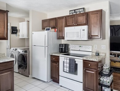 48 Fuller St unit 48, Clinton, MA 01510 - photo 6