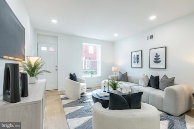 351 Fitzgerald St, Philadelphia, PA 19148 - photo 4