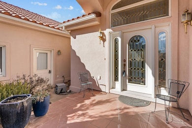 6-Front Courtyard Entry