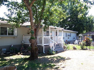 2784 Merlin Rd, Grants Pass, OR 97526 - photo 4