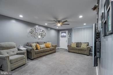 805 Park Dr, Glenolden, PA 19036 - photo 5