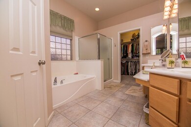2139 E Winchester-int-18