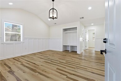 19 Robin Hood Dr, Savannah, GA 31406 - photo 5