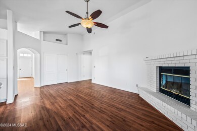 10-Family Room