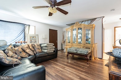 38 Hamilton Ln, Willingboro, NJ 08046 - photo 3