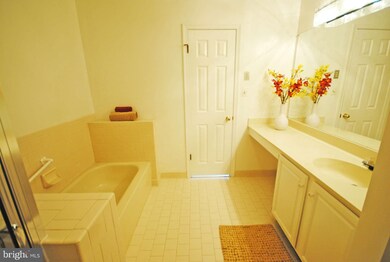 11823 Sherbourne Dr, Lutherville Timonium, MD 21093 - photo 6