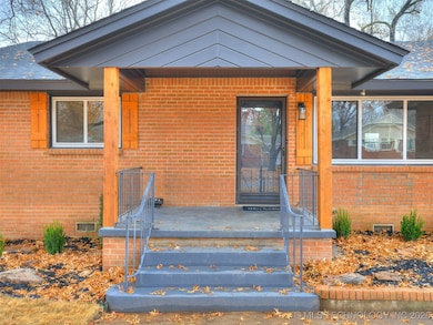 2528 E 57th St, Tulsa, OK 74105 - photo 3