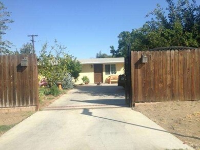 FENCE FRONT PATIO