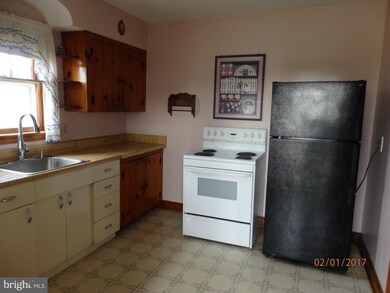 1225 Harman Rd, Maurertown, VA 22644 - photo 4