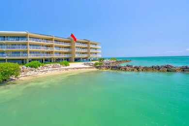 1133 W Ocean Dr #35