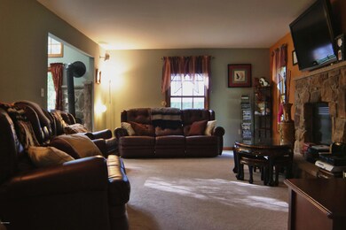 193 Conashaugh Trail, Milford, PA 18337 - photo 5