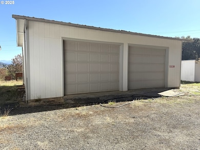 336 Schudeiske Rd, Sutherlin, OR 97479 - photo 4