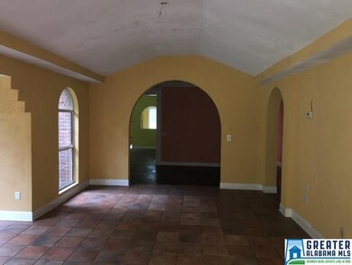 504 Hollingsworth Ave, Rainbow City, AL 35906 - photo 5