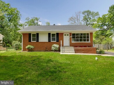 404 Holly Dr, Annapolis, MD 21403 - photo 2