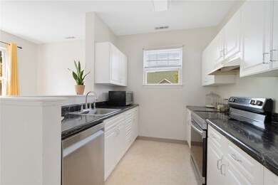 112 Mill St unit 203, Woonsocket, RI 02895 - photo 2