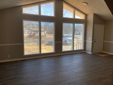 104 Ligon Dr, Shelbyville, TN 37160 - photo 3