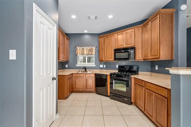 16032 Sweetwater Fields Ln, Tomball, TX 77377 - photo 6