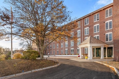 Sutton Pond unit A508, North Andover, MA 01845 - photo 3