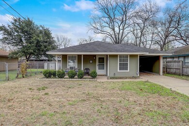 208 N Holloway St, Cleburne, TX 76033 - photo 3