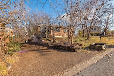 4966 Sherman Oaks Dr, Nashville, TN 37211 - photo 2