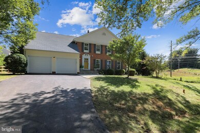 12301 Coppola Dr, Potomac, MD 20854 - photo 2