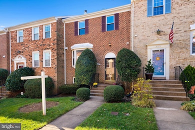 3113 Valentino Ct, Oakton, VA 22124 - photo 7