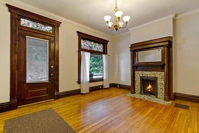 Entry Living Space