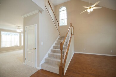 STAIRWAY FOYER