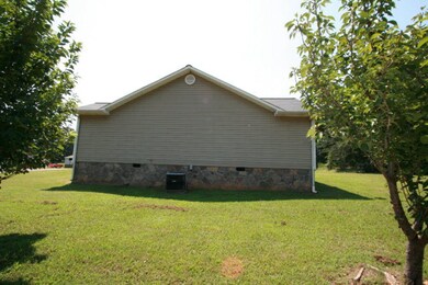 203 N Star Dr, Chatsworth, GA 30705 - photo 7