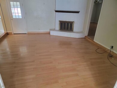 2611 W Highland Dr, Granbury, TX 76049 - photo 7