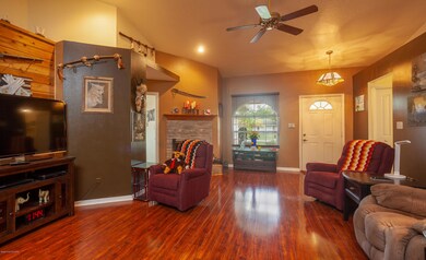 5315 Fay Blvd-14