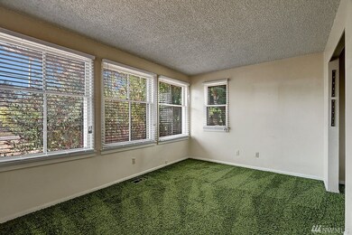 1708 Rockefeller Ave, Everett, WA 98201 - photo 4