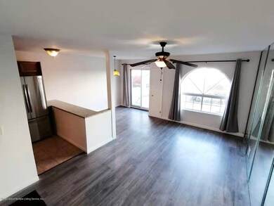 37A Country Dr N unit 7, Staten Island, NY 10314 - photo 5