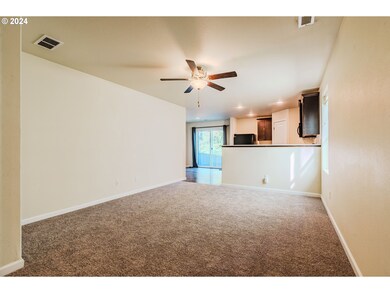 260 Forest Ln, Molalla, OR 97038 - photo 7