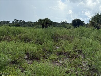 124 Ardmore Cir, Banyan Village, FL 33935 - photo 4